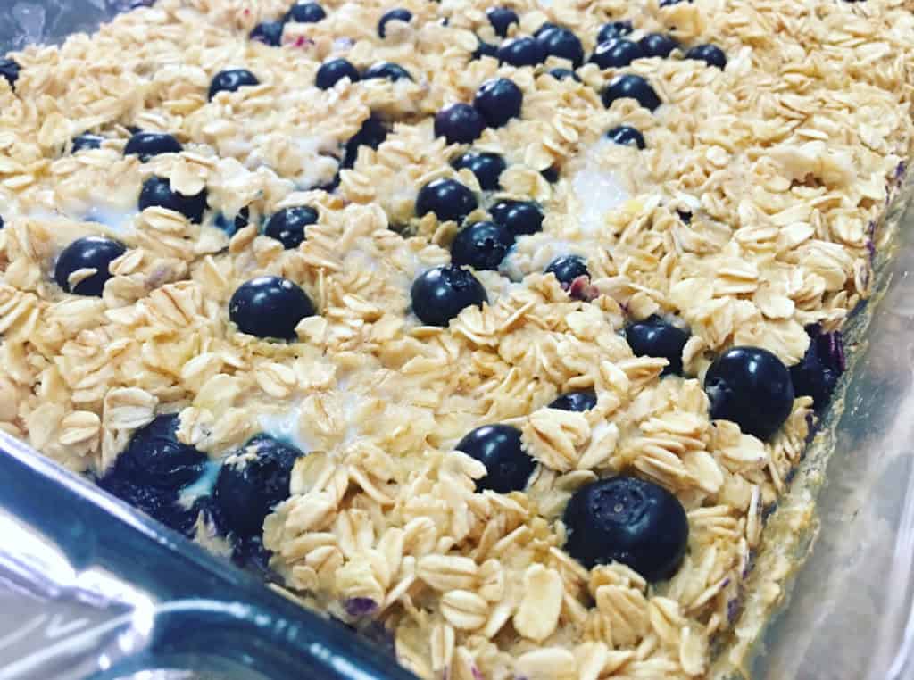 3-Ingredient Oatmeal Bake