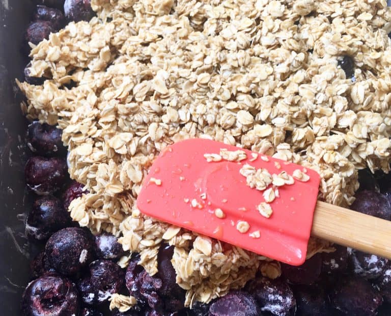 vegan cherry crumble