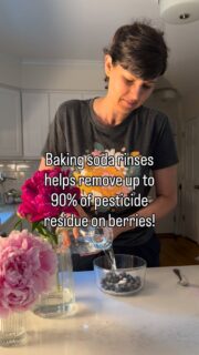 You ONLY need baking soda, that’s it! Whether you buy organic or not, give your produce a good wash with baking soda. 

Baking soda’s alkaline pH breaks down the compounds of some pesticides, which can then be rinsed away with water.

1 Tb baking soda to 4 cups water (general formula). Let the produce sit in the solution for at least 5 minutes (10 is better), then rinse. 

👉🏼 Comment SMOOTHIE and I’ll send you my anti-inflammatory blueberry strawberry smoothie recipe!

#nontoxicliving #cancersurvivor #healthylifestyle

* FOR INFORMATIONAL PURPOSES ONLY, NOT MEDICAL ADVICE.