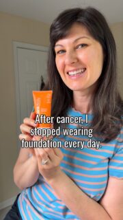 I used to think the secret to beautiful skin was finding the right foundation.
Comment SUN for a link to my favorite non-tox tinted sunscreen!
Now I believe healthy skin is built long before you ever open your makeup bag.
For me, that means focusing on the basics every day:
✨ Eating colorful, nutrient-dense foods
✨ Prioritizing protein and healthy fats
✨ Drinking plenty of water
✨ Getting enough sleep
✨ Protecting my skin from the sun
These days, I don’t wear foundation. Most days I simply reach for a tinted mineral sunscreen because it gives me light coverage while helping protect my skin at the same time.
Your skin is your body’s largest organ. Take care of it from the inside out, and you’ll be amazed at what happens.
Comment FOOD for a list of the healthy foods I eat daily!
Comment COTTON for a link to this affordable cotton top!