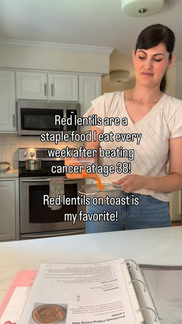 Red lentils is a staple food I eat as a cancer survivor. They’re packed with protein, fiber, rich in polyphenols, iron, folate, minerals, and I prefer their texture over beans.
I eat red lentils in a variety of ways, but my salsa red lentils are my favorite! Mix the lentils with sautéed vegetables, ladle on toast and you have a complete meal!
Comment LENTILS for my super easy salsa red lentils recipe! I love using this lentil mixture as a filling for enchiladas as well! Yes, as a meat eater we can enjoy lentils too!