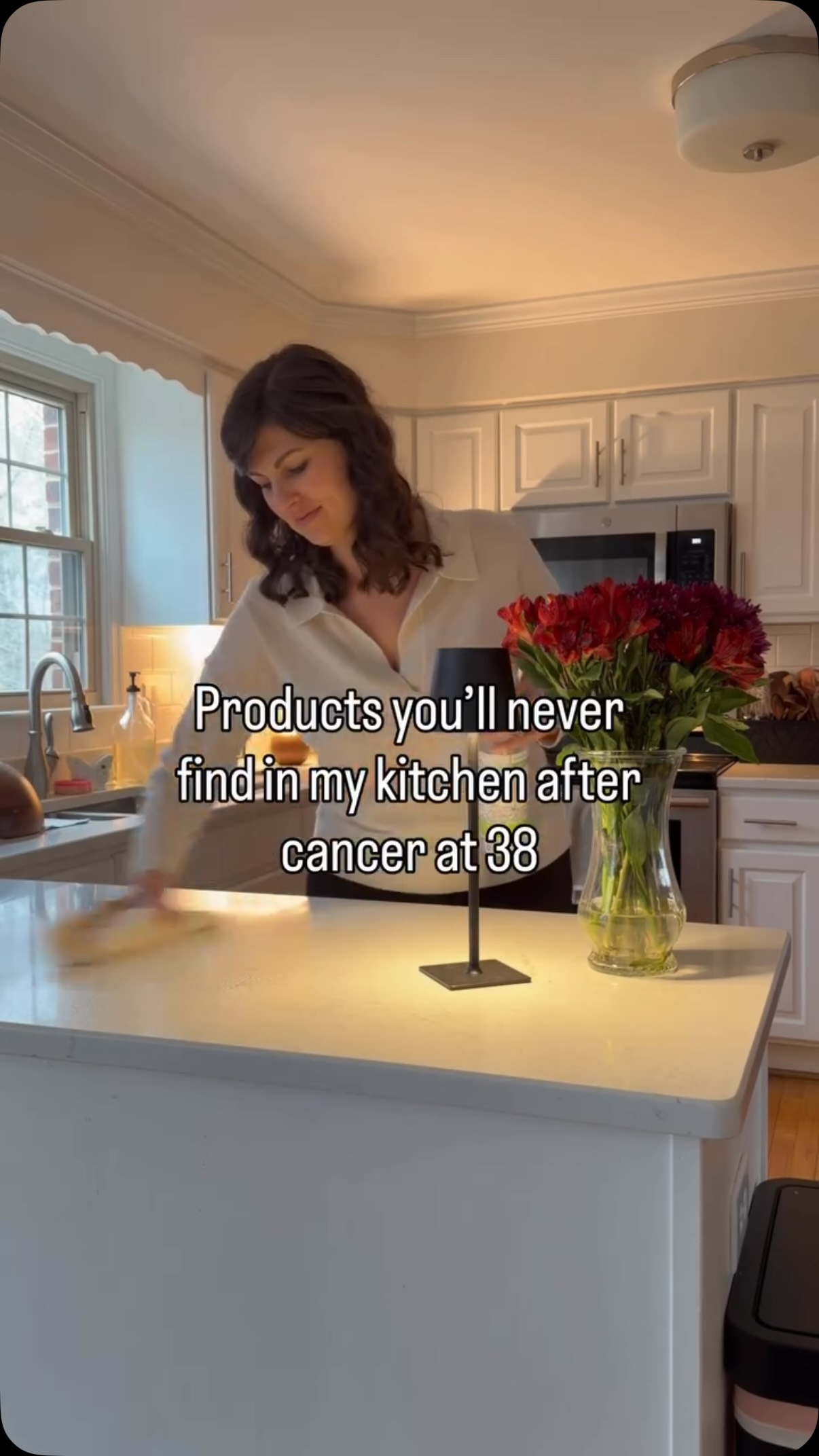 Being diagnosed with cancer at 38 completely changed how I look at my kitchen. I NEVER want cancer again, treatment was hard, and the emotional toll is torture. I chose to guard my home the best I could, here’s some swaps!

Comment SWAPS for the full list!

These are 5 things I no longer bring into my kitchen, and what I choose instead:

1.Artificial fragrances → I stick to fragrance-free or essential-oil-based dish and cleaning products

2.Conventional cleaning sprays → Simple, non-toxic cleaners that actually get the job done

3.Traditional nonstick cookware → I use non-toxic nonstick like Caraway, plus stainless steel and cast iron

4.Plastic food storage → Glass containers for leftovers, prep, and pantry staples

5.Ultra-processed foods → Real ingredients that nourish instead of inflame (eat the food God created)

This wasn’t an overnight overhaul.
It was one thoughtful swap at a time, until my kitchen became a place that supports healing, not stress.

If you’ve been curious about creating a healthier kitchen without going extreme, I’ve shared my full Non-Toxic Kitchen Swaps on the blog. Comment SWAPS for the full list!

#NonToxicKitchen
#CancerSurvivorLiving
#RealFoodHome