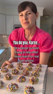 I’m not shaming moms who are buying their kids those treats, so I don’t know what set this woman off, BUT my goal is to inspire moms to reach for real food ingredients when packing school lunches!
As a cancer survivor, I know how important nutrition is and my kids watched me go through my cancer journey just a few years ago. They know the struggle and the heartache that cancer causes.
My goal has always been to feed my kids healthy, so that they can thrive, and I often hear from their teachers a big “thank you” because they don’t get the big sugar spikes and crashes after lunch.
That’s why I created the Real Food Lunchbox Cookbook, packed with 40 easy kid-approved school lunch recipes. 15 hot lunches, 15 cold lunches, and 10 snacks and treats.
These are the recipes that I still make my kids to this day!
Comment LUNCH and I’ll send you the link! Many of you have made these recipes for yourselves. They are delicious!
#schoollunches #schoollunchideas #homemakeronabudget