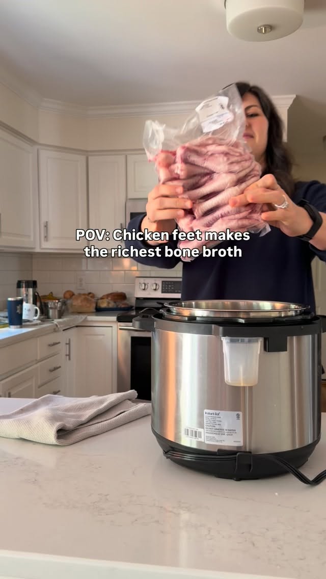 Comment BONE and I’ll send you the easiest recipe!

Chicken feet are my secret to a rich bone broth that gels beautifully! 

They’re packed with skin, cartilage, tendons, and connective tissue, with collagen making up about 70% of their total protein. 

I buy a frozen package of pasture raised chicken feet at the farmers market on the weekends for just $5. Such an affordable way to make my homemade broth even richer!

#chickenfeet #collagendrink #homemakeronabudget