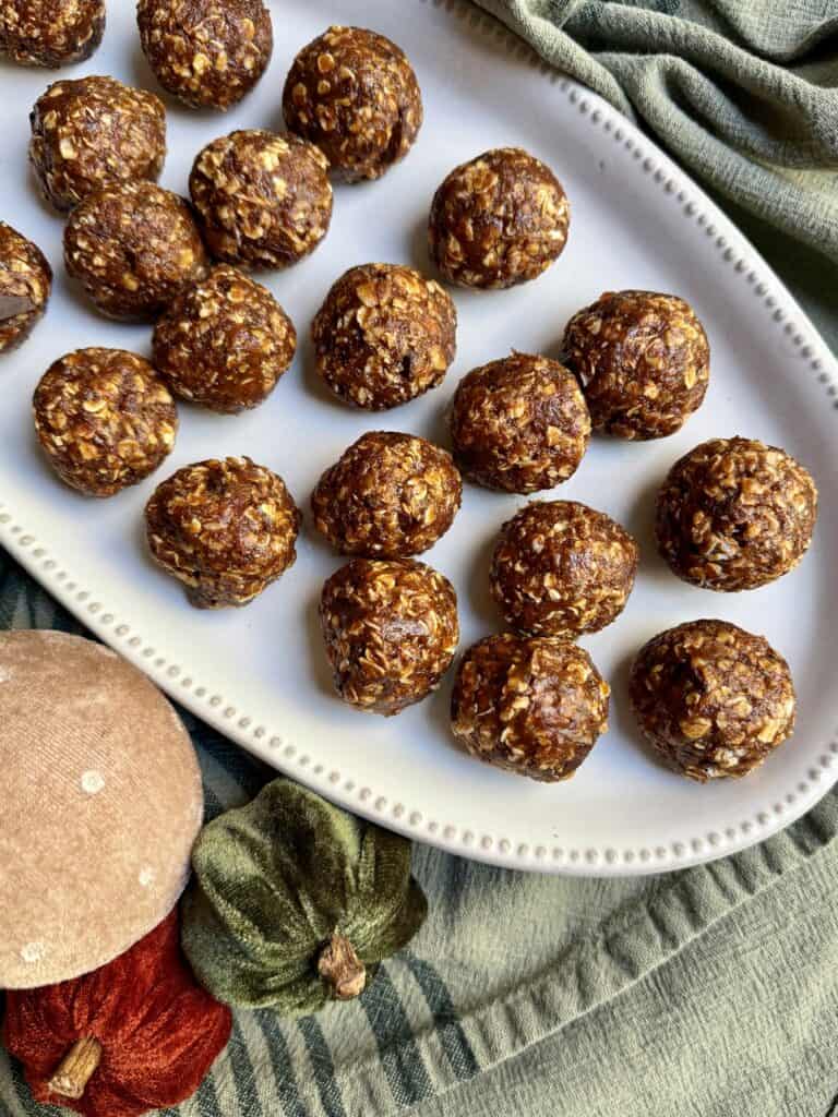 Aimee from Homemaker On A Budget demonstrates how to make nutritious pumpkin oatmeal energy bites in just a few easy steps.