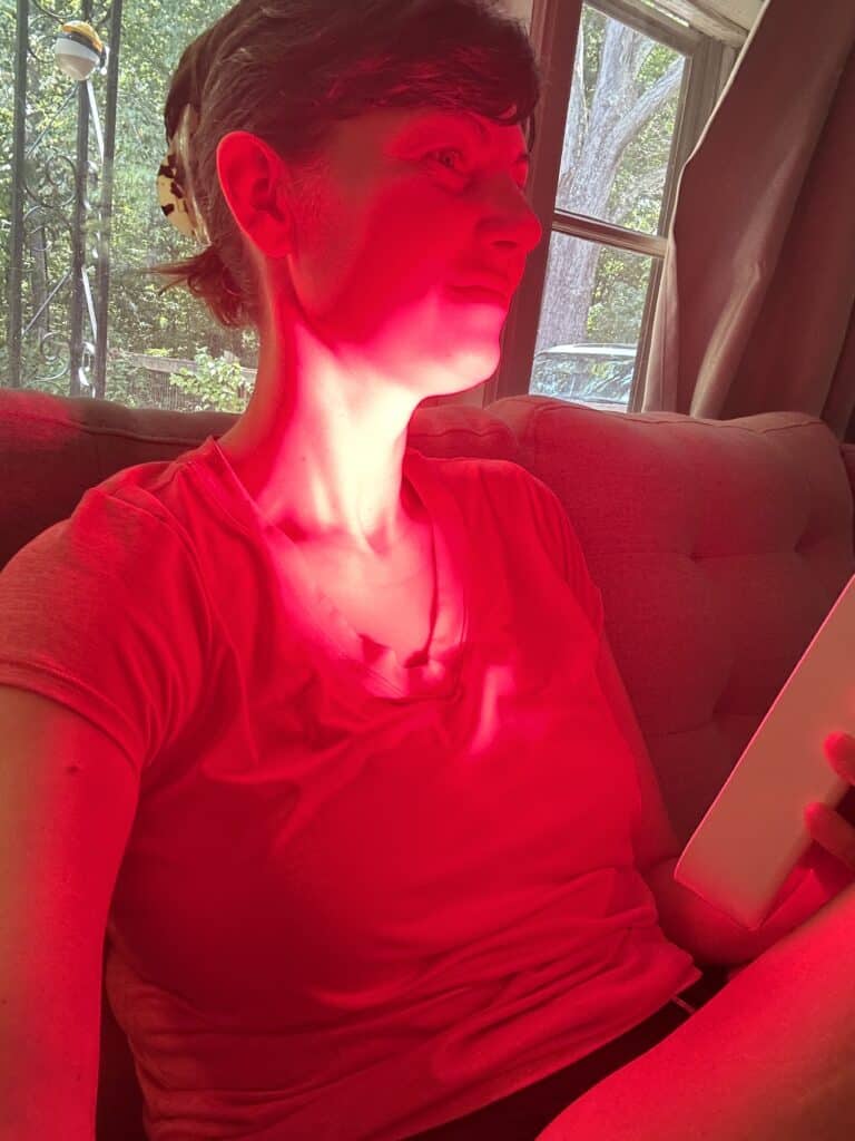 aimee using red light therapy