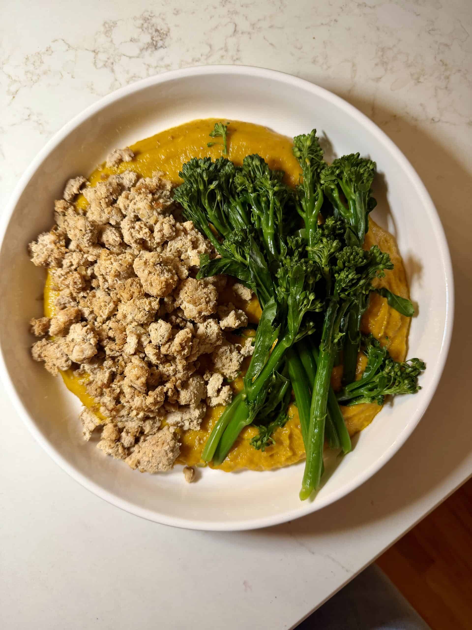 Aimee from Homemaker on a Budget serves up homemade healthy ground turkey and broccoli dinner.