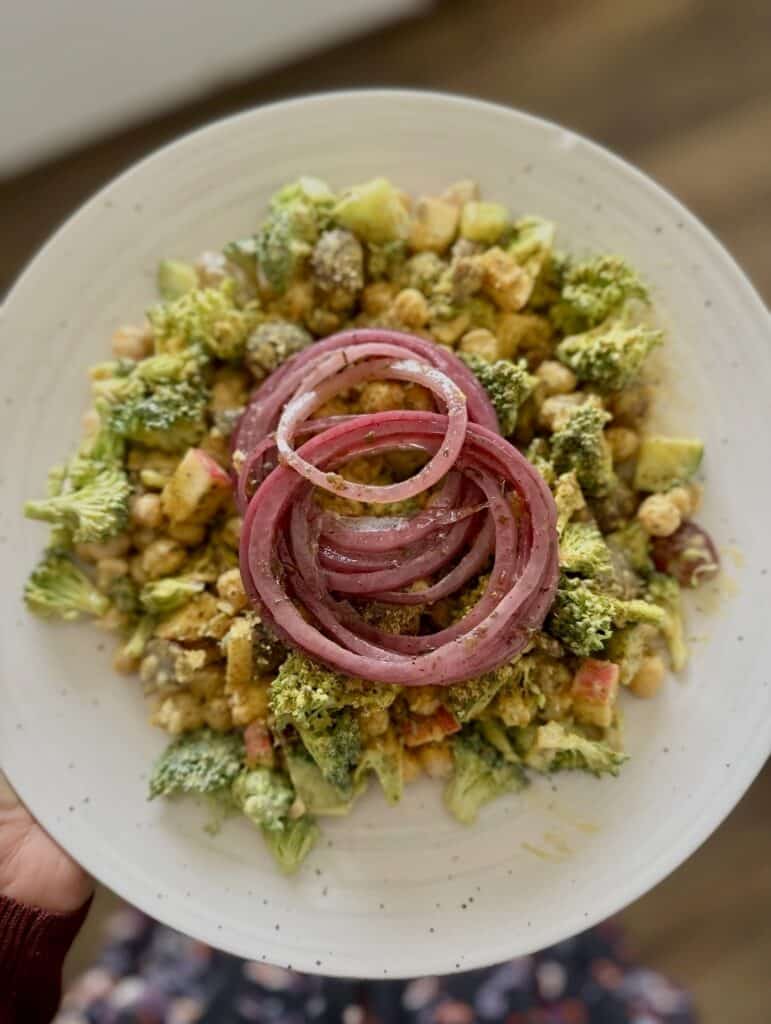 Aimee from Homemaker on a Budget shares some ideas for using marinated red onions in various meals. 