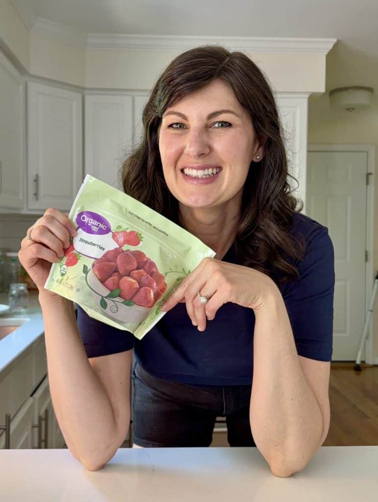 Aimee from Homemaker on a Budget shows us her preferred frozen strawberries which she uses to make simple strawberry syrup.