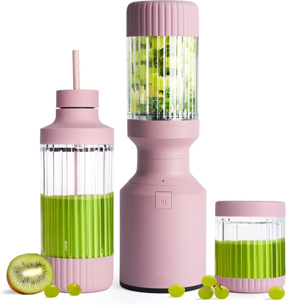 Aimee from Homemaker on a Budget recommends using the Beast Mighty 850 Plus blender for anti-inflammatory blueberry strawberry smoothie.
