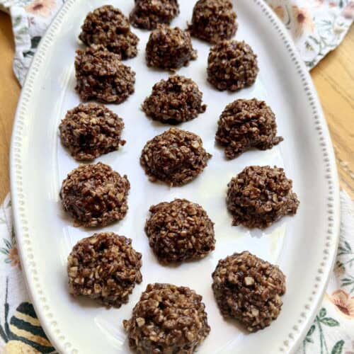 Aimee from Homemaker on a Budget shares her delicious take on healthy no bake cookies that are gluten-free.