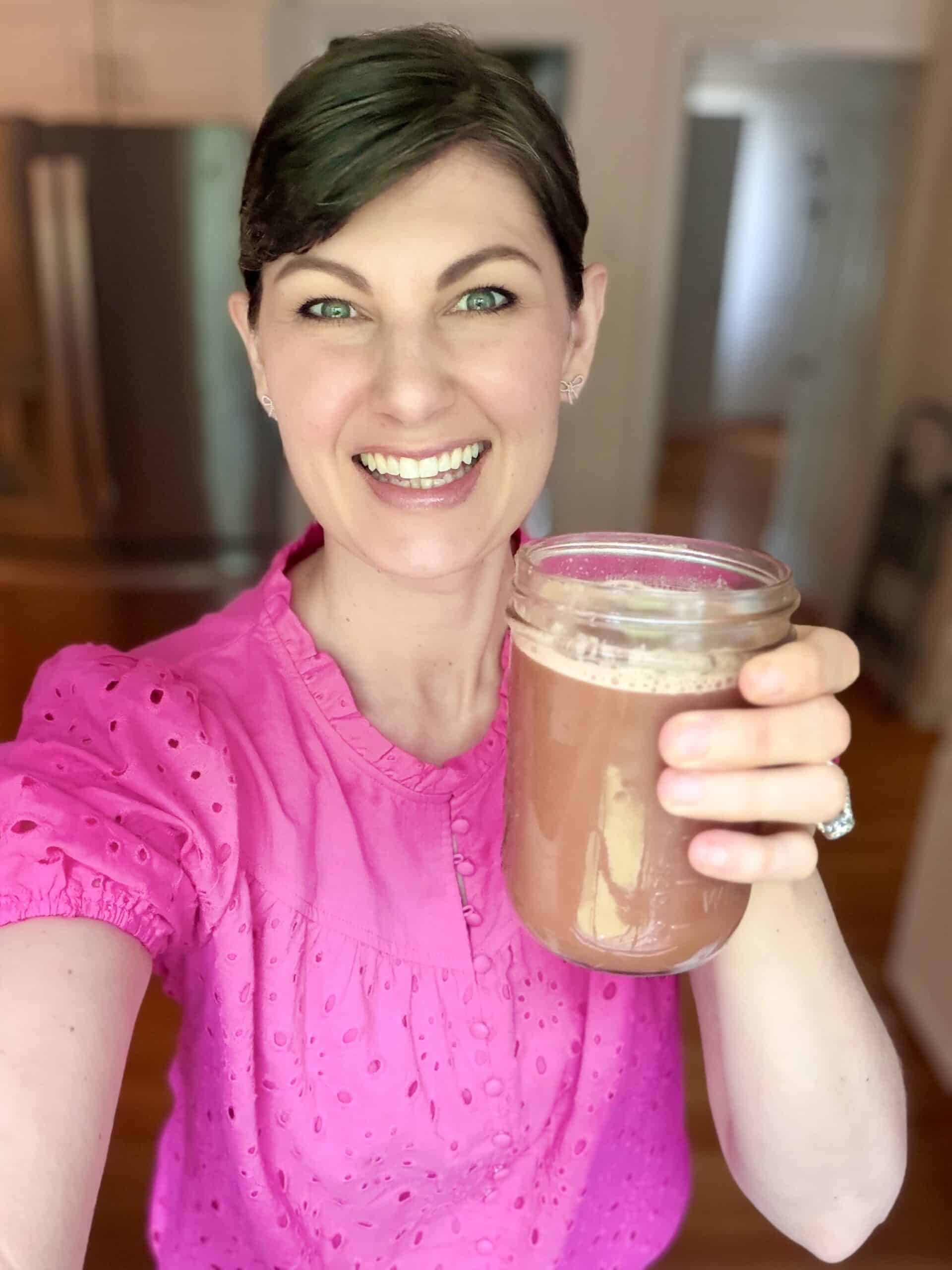 A delicious new summer cucumber juice by Aimee from Homemaker on a Budget.