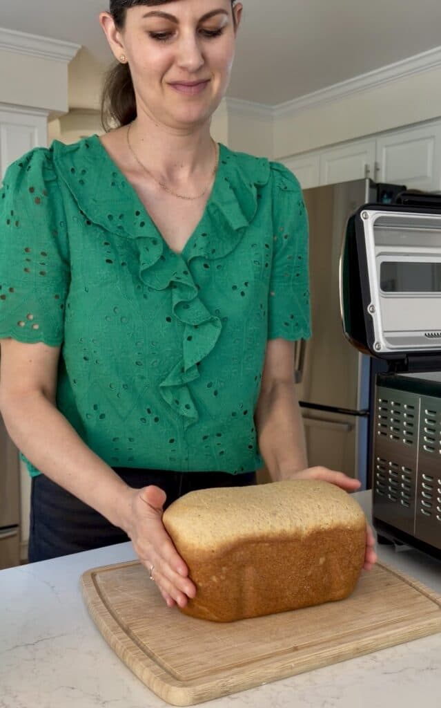Aimee from Homemaker on a Budget uses the best non-toxic, stainless steel bread machine to create the perfect sandwich bread. 