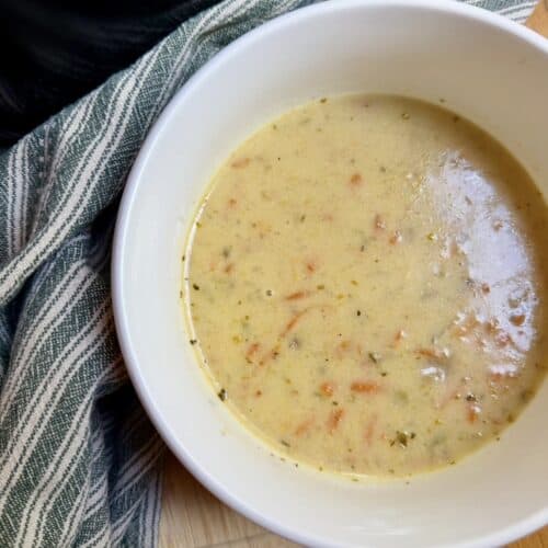 Just in time for Fall, Aimee from Homemaker on a Budget, creates a delicious and satisfying bowl of warm hamburger soup.